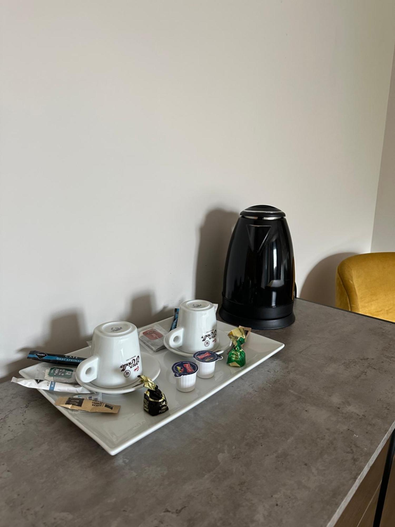 Hostal Fronton Alcobendas Esterno foto